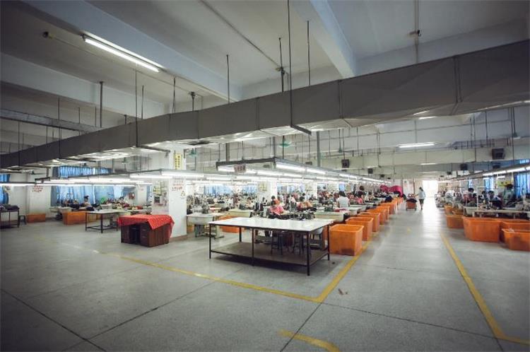 ورزش کے لئے خواتین کے تیراکی کے کپڑے